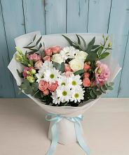 Букет цветов из:  Розы, Лизиантусы и Хризантемы в Харовске