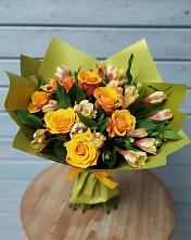 Букет цветов из:  Альстромерии и Розы в Харовске