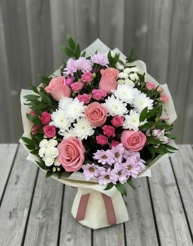 Букет цветов из: Альстромерии, Гвоздики, Розы и Хризантемы в Харовске