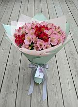 Букет цветов из:  Альстромерии #REPLACE_PRED# Харовске