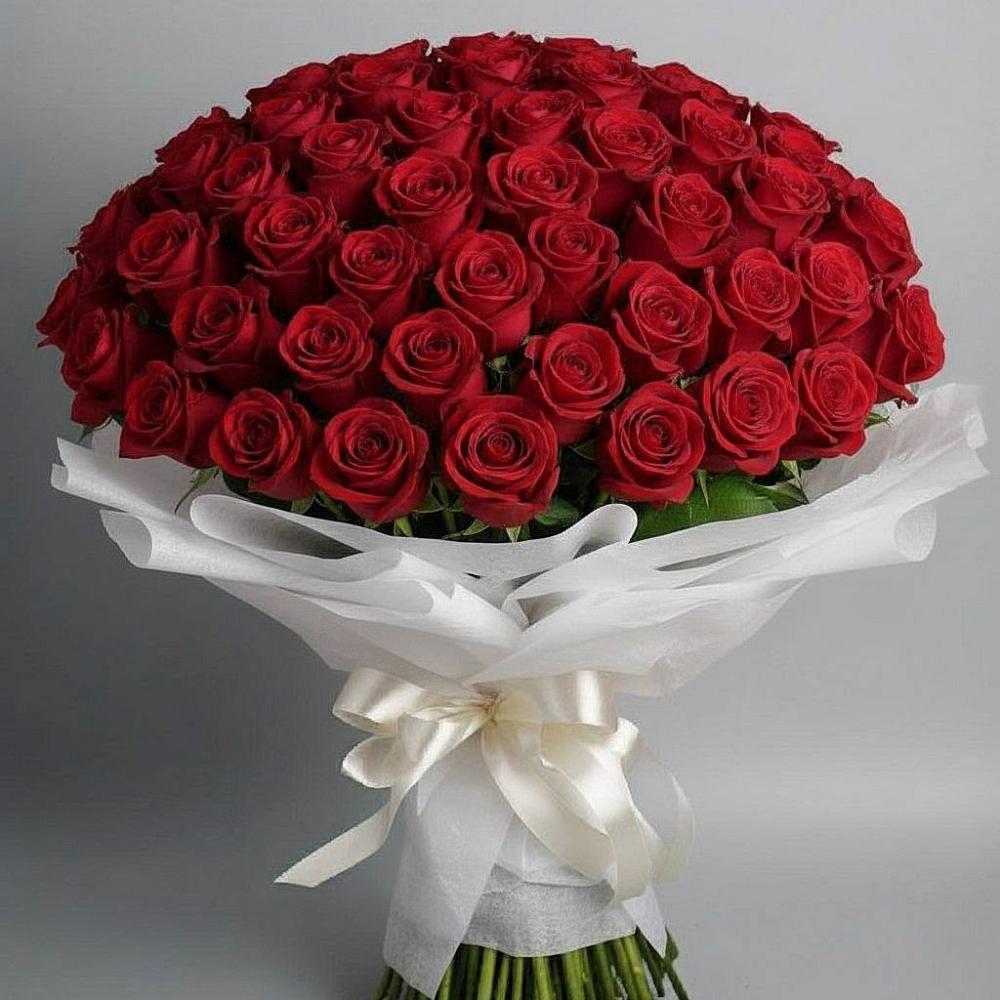 Букет 101 Красная роза Блэк Мэджик в Харовске