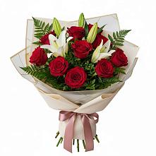 Букет цветов из:  Лилии и Розы #REPLACE_PRED# Харовске