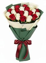 Букет Микс из красных и белых роз #REPLACE_PRED# Харовске