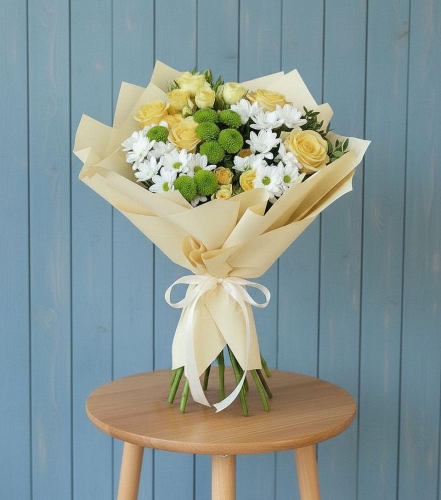 Букет цветов из: Хризантемы и Розы в Харовске