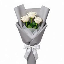 Букет 3 белые розы в Харовске