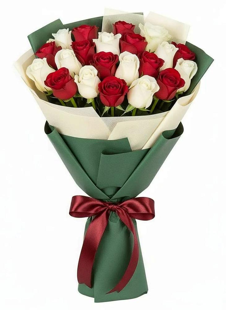 Букет Микс из красных и белых роз в Харовске