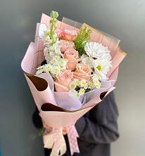 Букет цветов из:  Хризантемы и Розы в Харовске