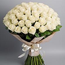Букет 101 беля роза Белоснежка в Харовске