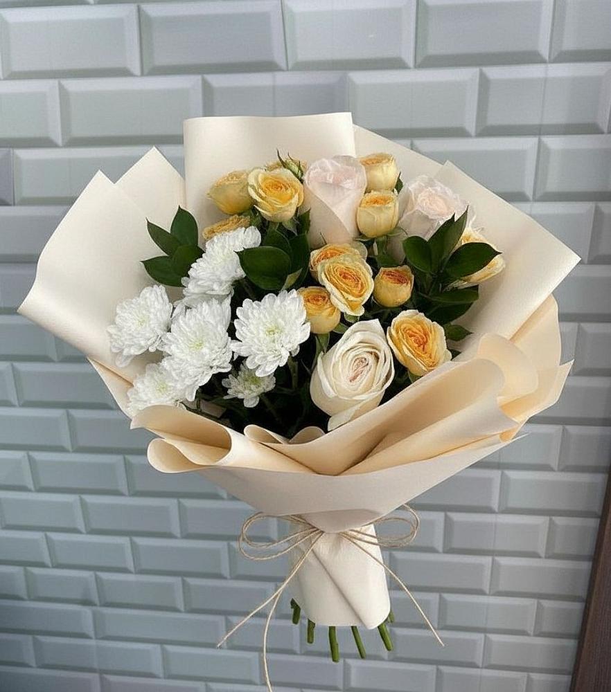 Букет цветов из: Розы и Хризантемы в Харовске